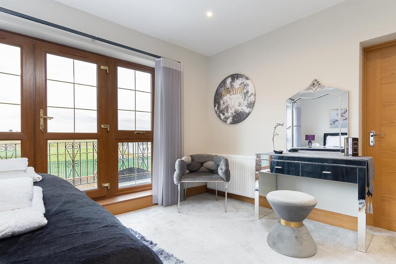 Boutique Green Acre Views Slough Eksteriør billede