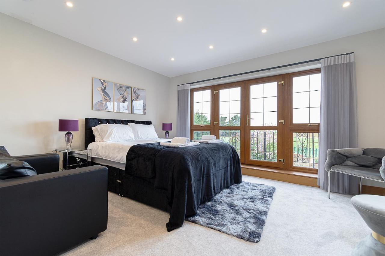 Boutique Green Acre Views Slough Eksteriør billede