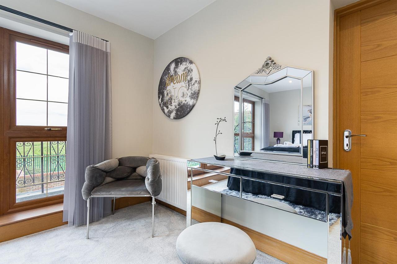 Boutique Green Acre Views Slough Eksteriør billede